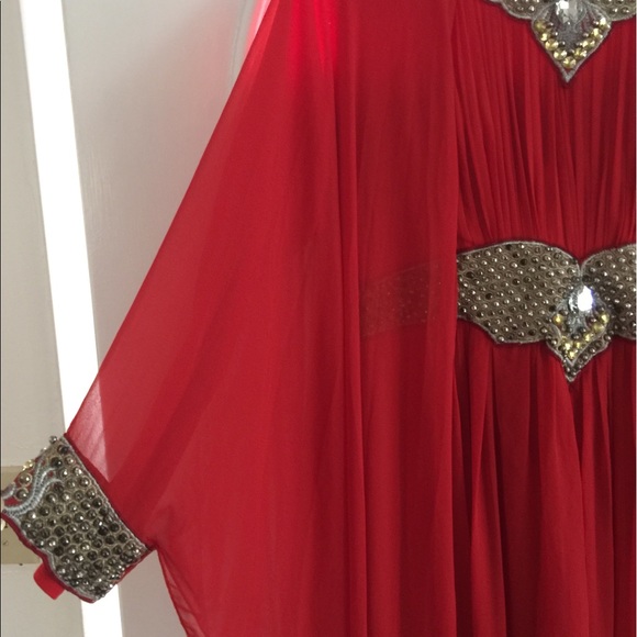 Modest red party dress - Picture 3 of 5